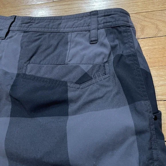 Lululemon Mens Kahuna 11” Shorts Size 36 Casual Golf Athletic Black Check Plaid - Picture 7 of 10